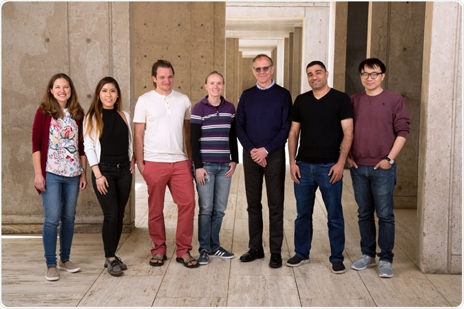 From left: Sarah Fernandes, Daphne Quang, Stephen Johnston, Sarah Parylak, Rusty Gage, Abed AlFattah Mansour, Hao Li. Image Credit: Salk Institute