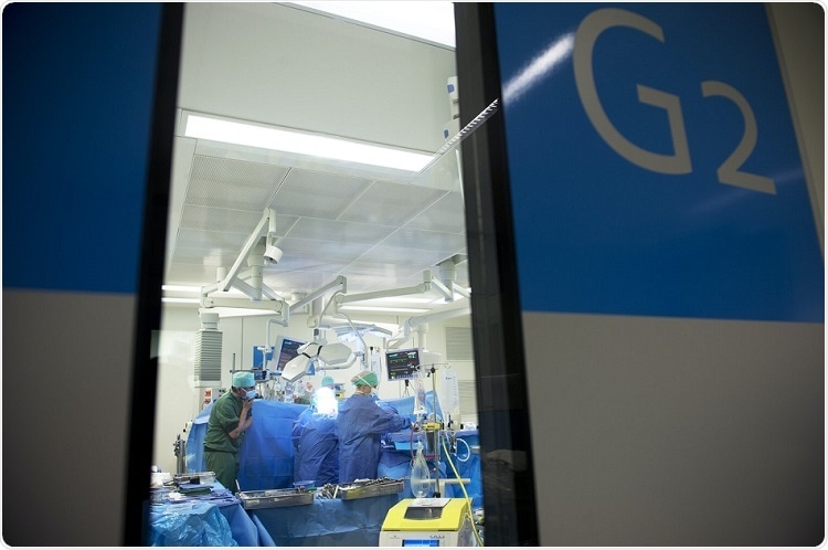 UZ Leuven team performs double lung transplant with lungs of an ex-COVID-19 patient UZ Leuven team performs double lung transplant with lungs of an ex-COVID-19 patient