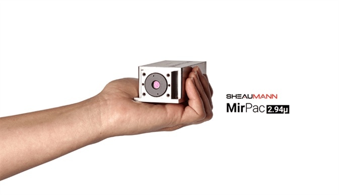 Continuous operation of 2.94 μm Er:YAG MIR-Pac lasers for use in medical and dental applications