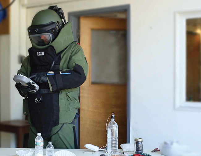 Gemini analyzer: Integrated Raman and FTIR for chemical ID