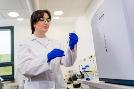 Fourier 80: A Benchtop NMR from Bruker