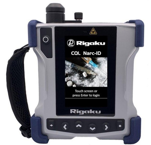 CQL Narc-ID Handheld 1064 nm Raman analyzer for narcotics identification