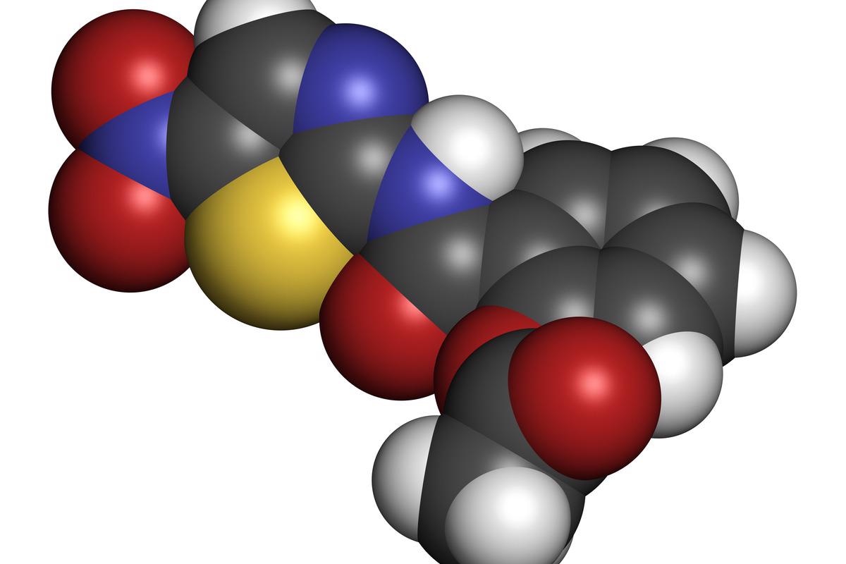 Study: A randomized double-blind placebo-controlled clinical trial of nitazoxanide for treatment of mild or moderate COVID-19. Image Credit: StudioMolekuul/Shutterstock