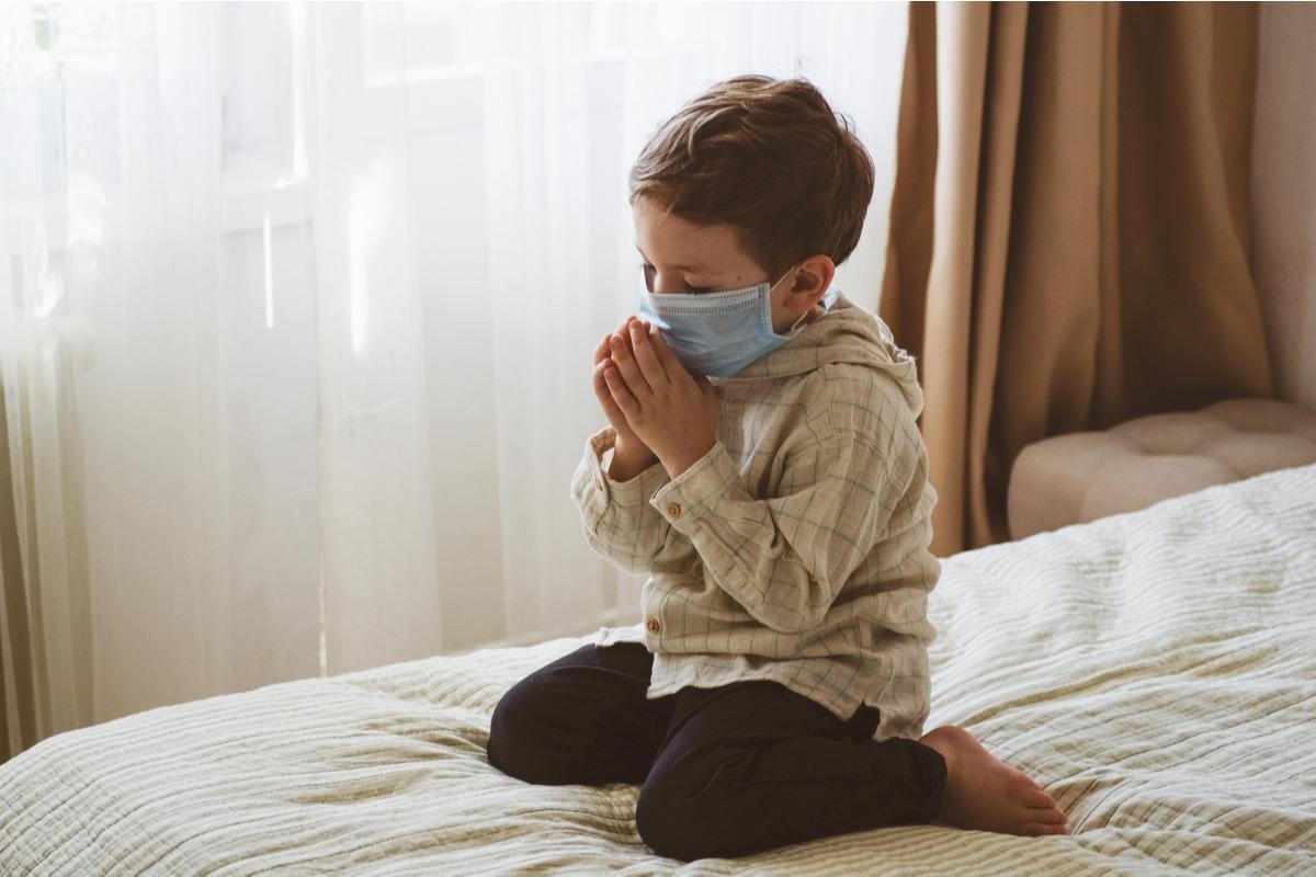 Study: Monoclonal antibody and antiviral therapy for treatment of mild-to-moderate COVID-19 in pediatric patients. Image Credit: Nastyaofly/Shutterstock