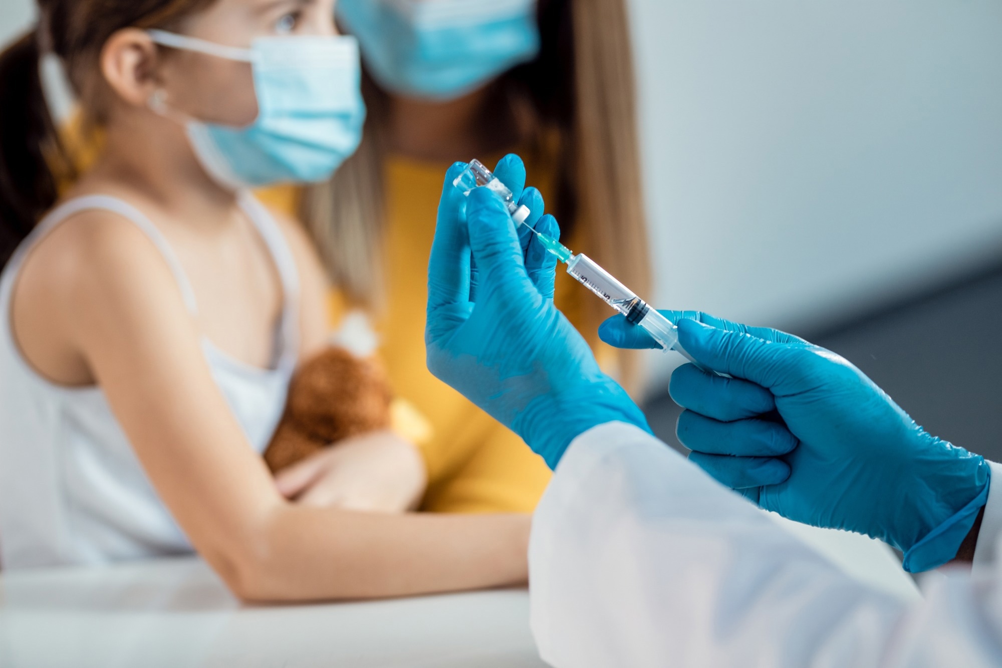 Study: COVID-19 Vaccine Uptake in Immigrant, Refugee, and Nonimmigrant Children and Adolescents in Ontario, Canada. Image Credit: DrazenZigic/Shutterstock.com