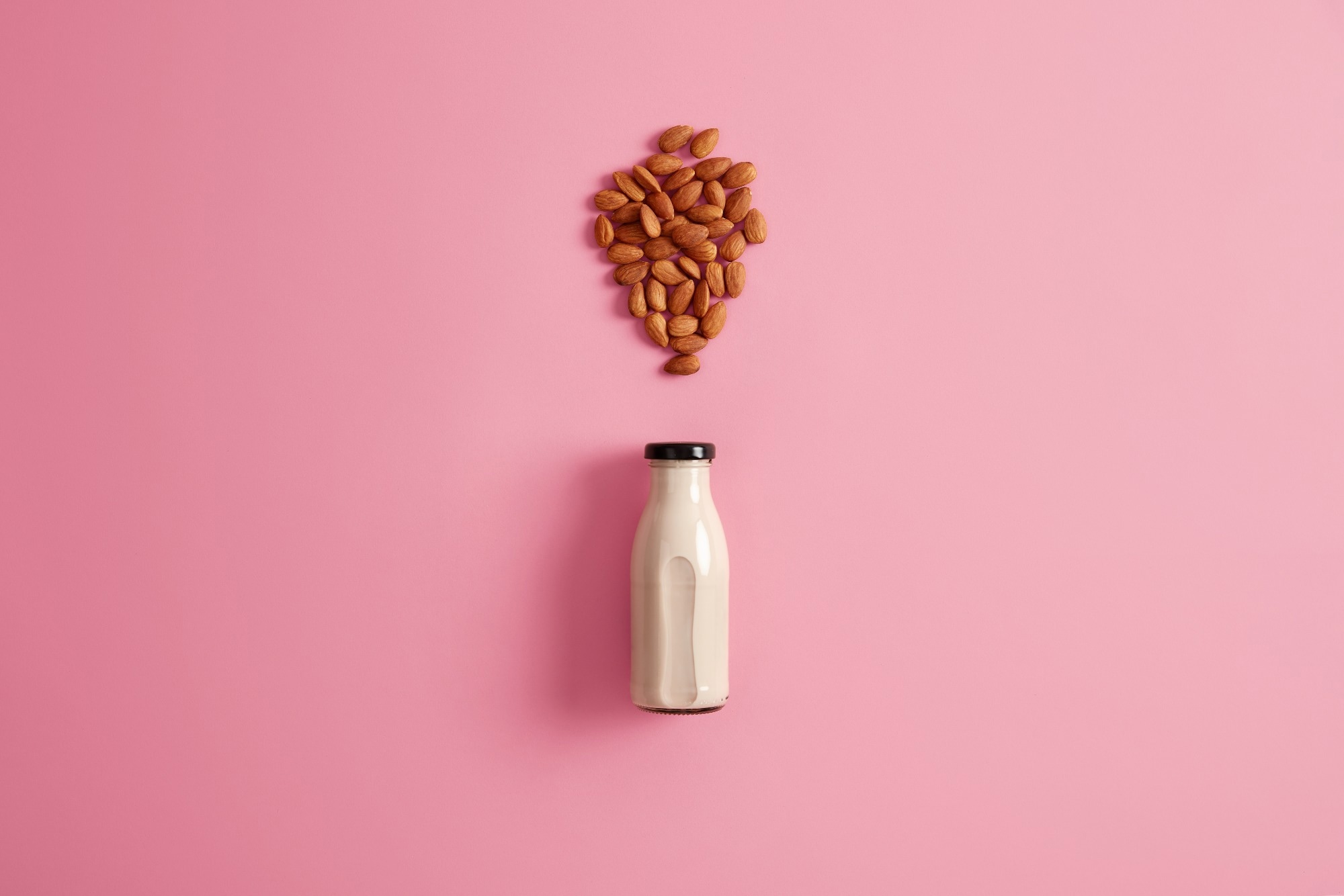 Study: Replacing cow’s milk with plant-based drinks: consequences for nutrient intake of young children on a balanced diet in Germany. Image Credit: Cast Of Thousands / Shutterstock